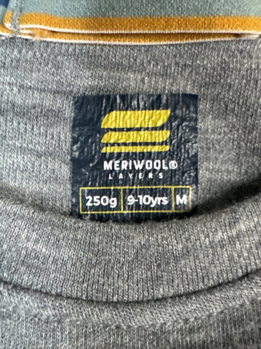Meriwool Layers Shirt Kids 9-10yrs 250g Base Layer Merino Wool Long Sleeve M - Picture 2 of 7